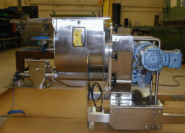 Agitated Screw Feeder for the Food Industry